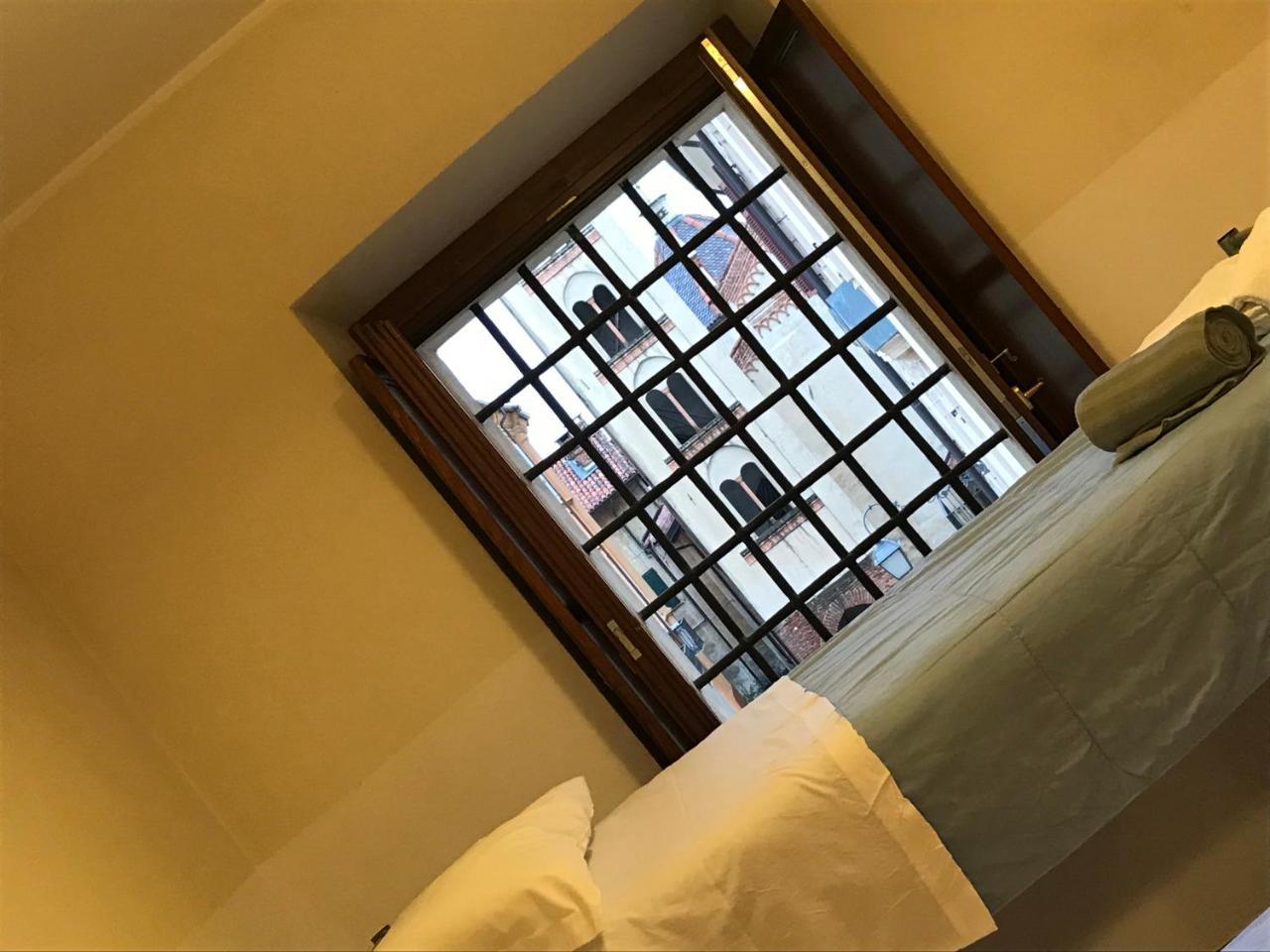 Albergo E Ostello Della Gioventu Biella Centro Storico エクステリア 写真